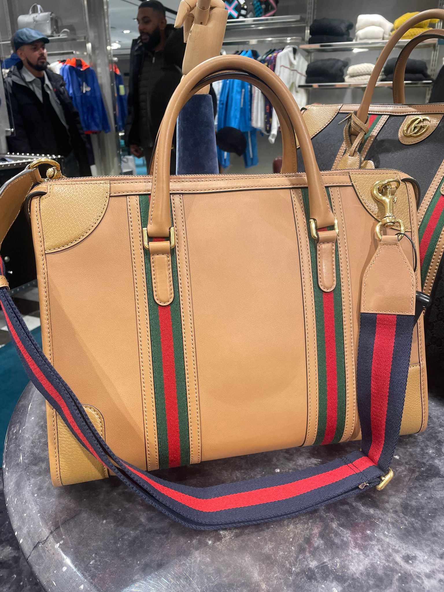 Gucci duffle hot sale bag used